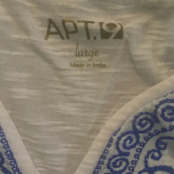 Apt. 9 White Top with Blue Embroidery - Picture 2 of 3